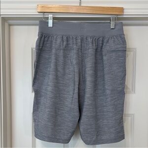 lululemon men’s T.H.E. Linerless Short 9" inseam, heathered gray